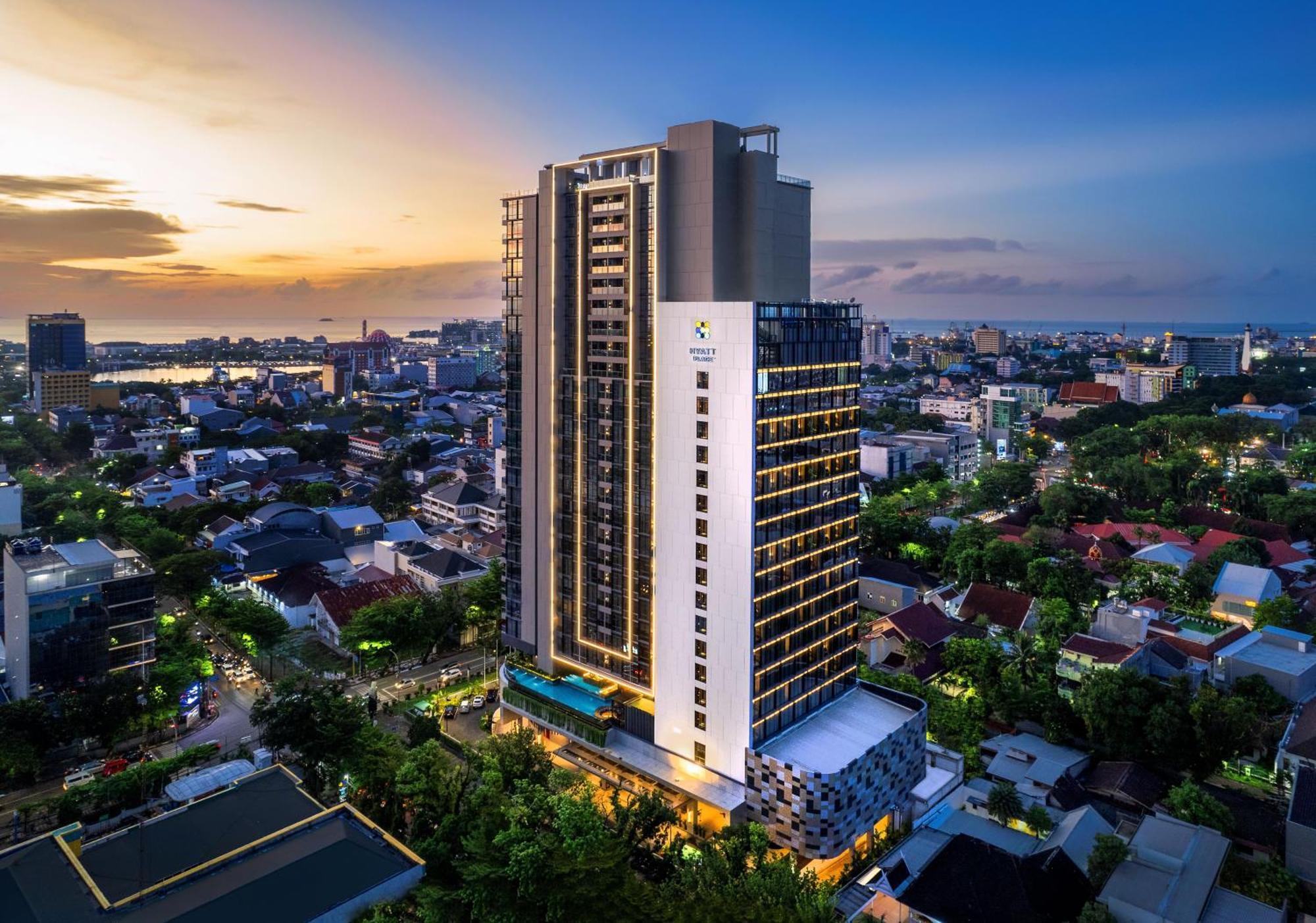 Hyatt Place Makassar Exterior photo